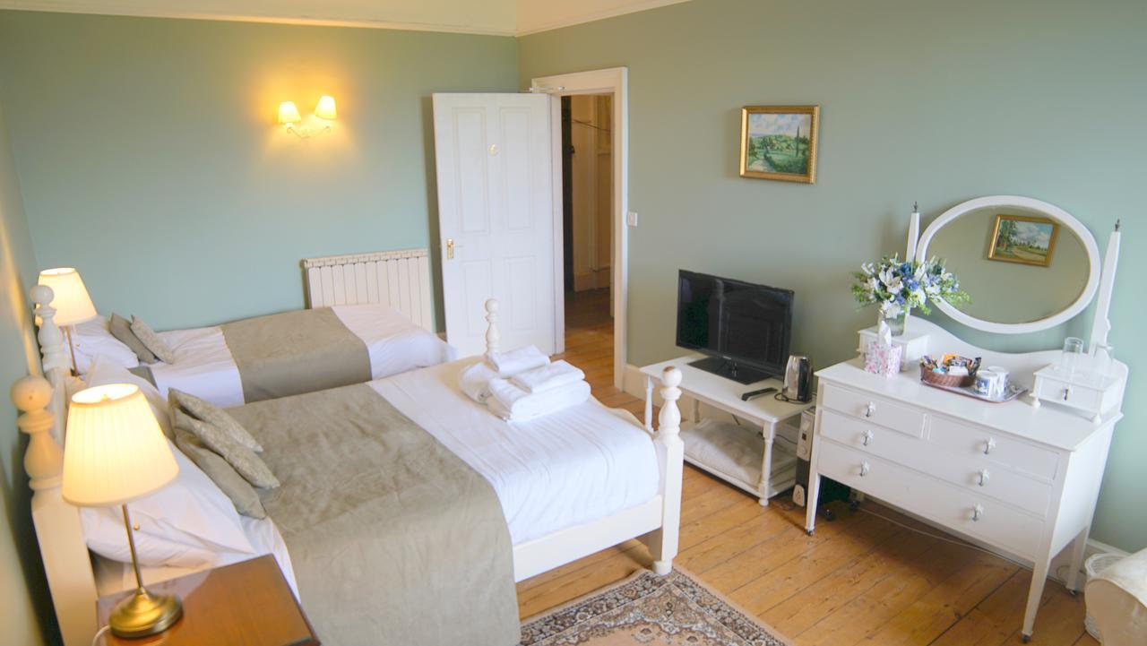 Cleeve House Panzió Melksham Kültér fotó