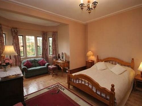Cleeve House Panzió Melksham Kültér fotó